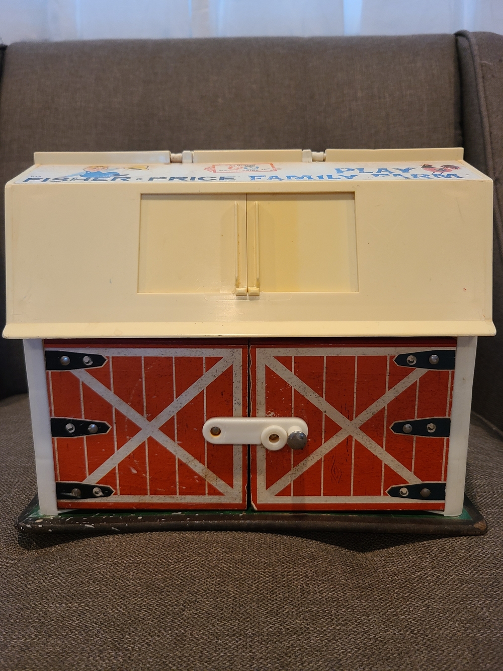 Vintage Fisher-Price Play Family Farm Barn (#915)